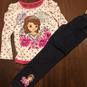 NWT Sophia the First legging & shirt set.